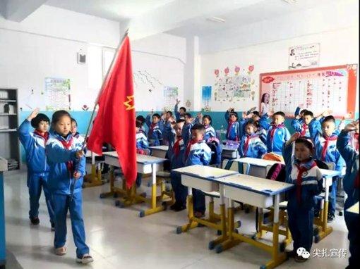 招商银行无锡锡山支行:“招警”携手,助走失老人回家